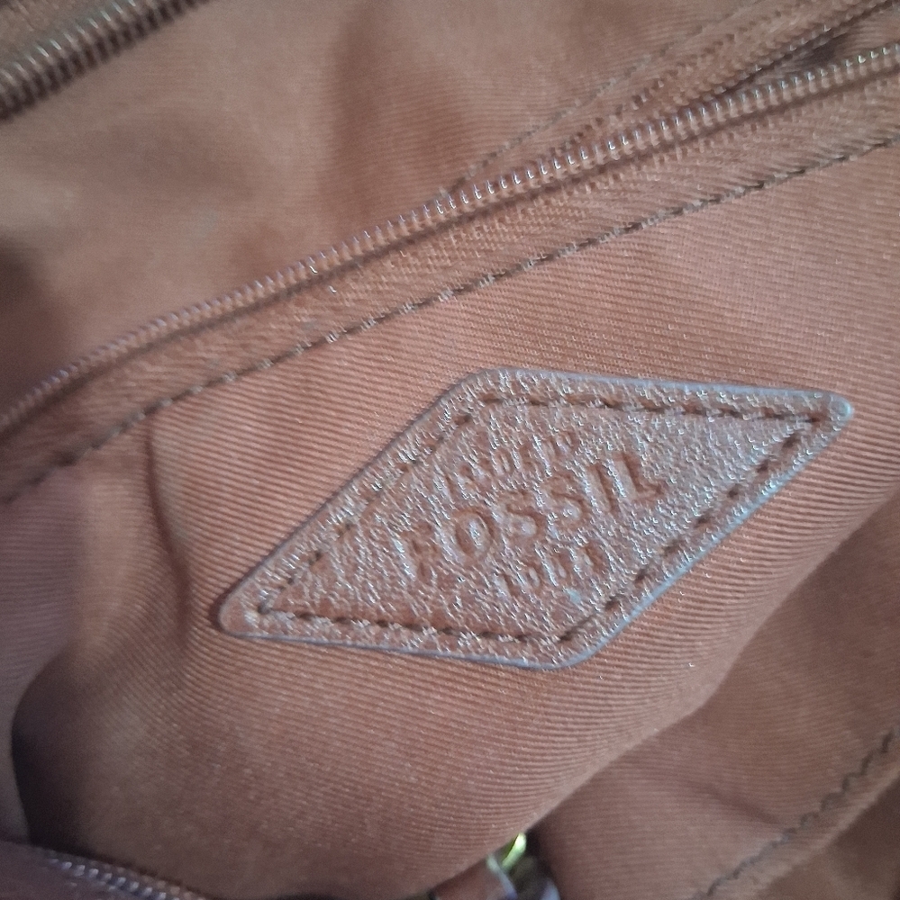 Fossil Brown Leather Tote with Key Charm - Picture 6 of 6